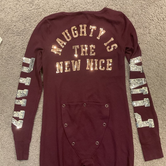 PINK Victoria's Secret Naughty is the New Nice Romper Christmas Pajamas Y2K sz L - Picture 1 of 7